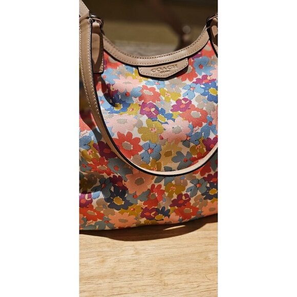 Coach Peyton Floral Print Canvas Tote Bag With Leather Trim - Picture 2 of 11